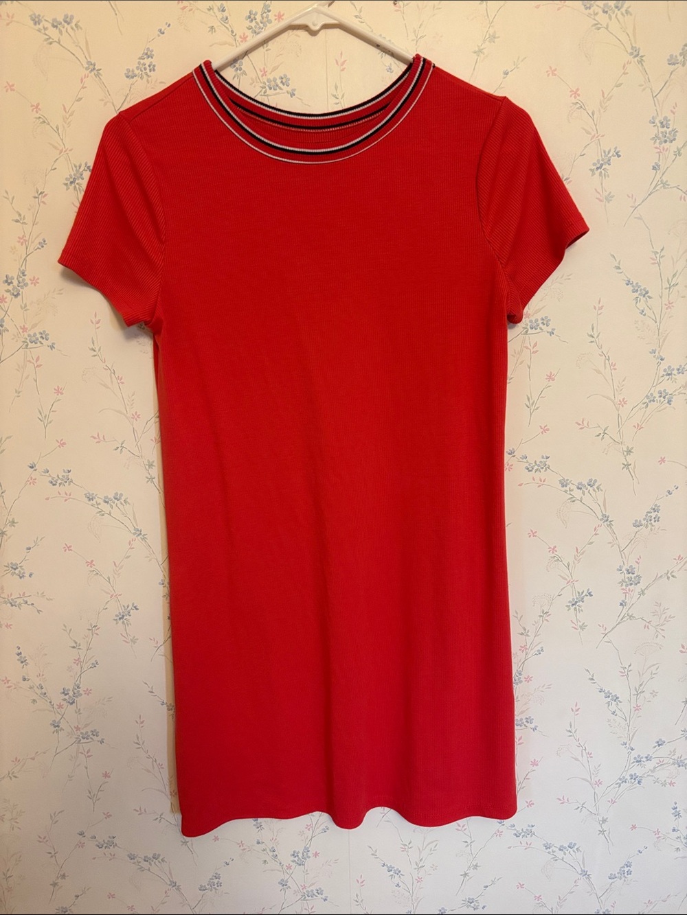 SO orange Short Sleeve dress with Striped Crew Neck
